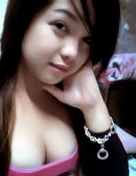 Janda cantik tapi binal suka telanjang di webcam